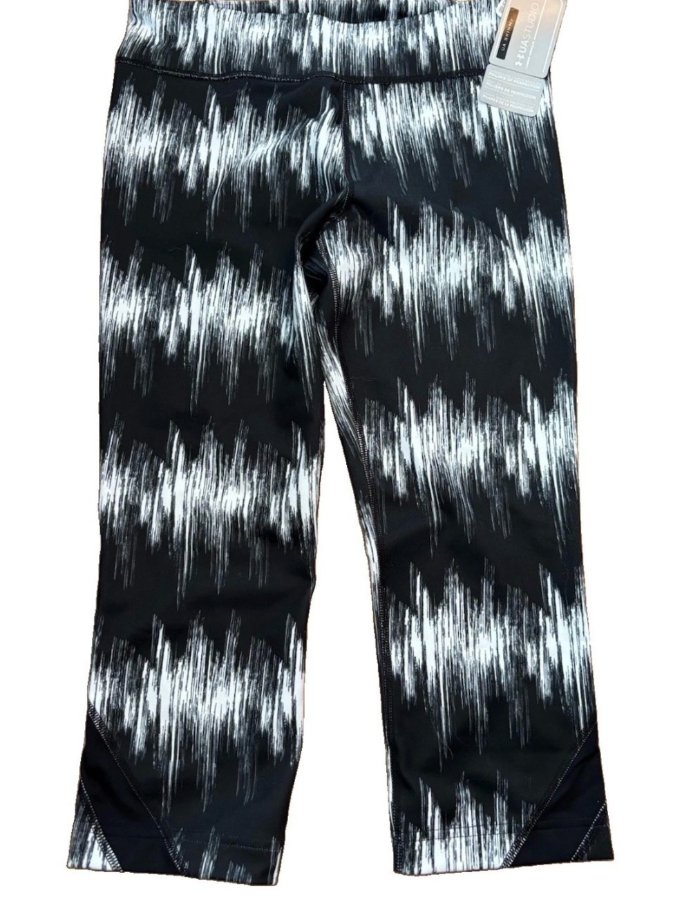 Under Armour Studio Women’s Skinny Fit Compression Capris - Black/White